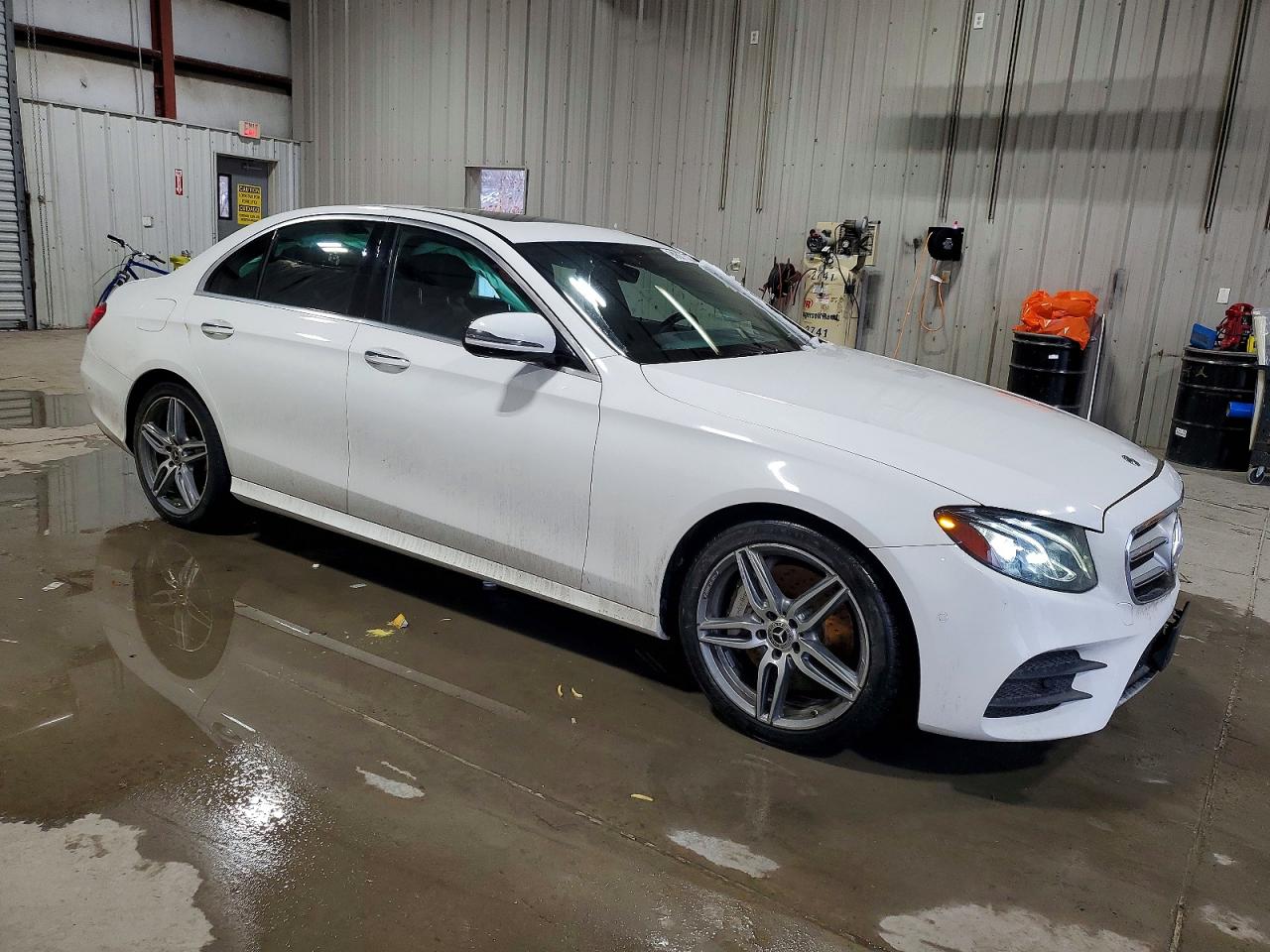 2018 MERCEDES-BENZ E 300 photo 4