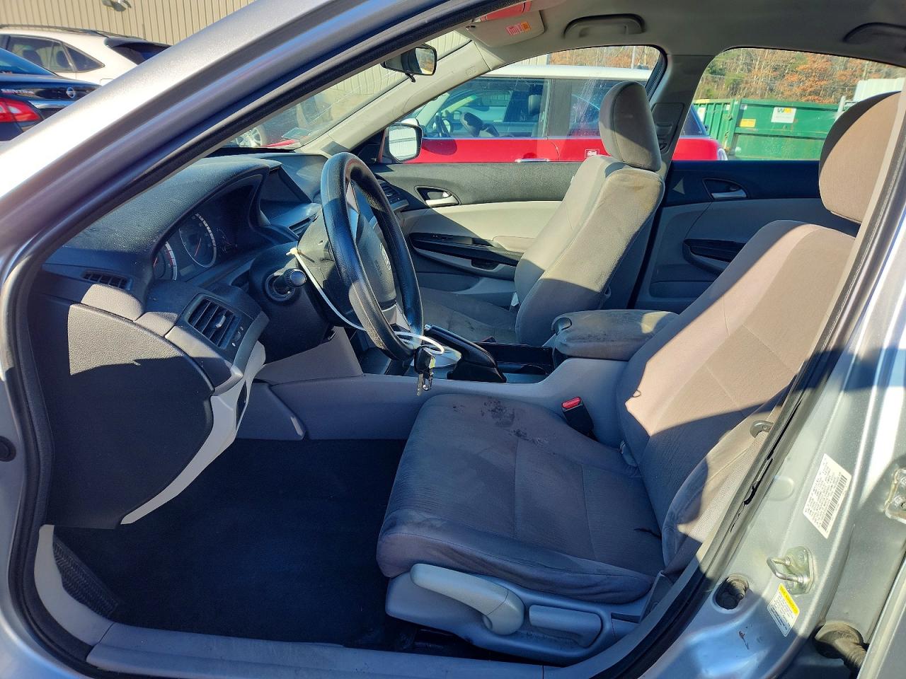 2012 HONDA ACCORD LX photo 7