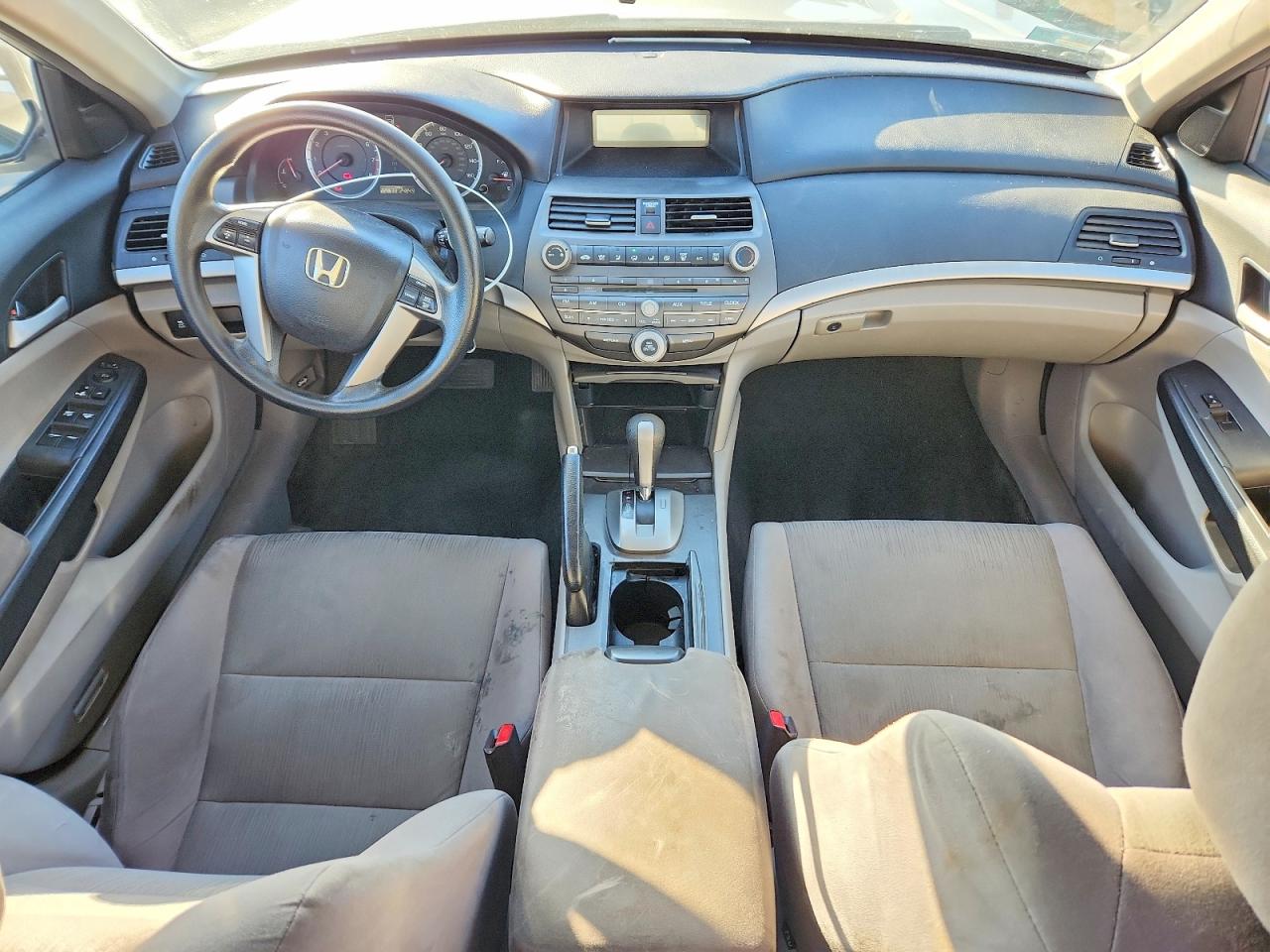 2012 HONDA ACCORD LX photo 8