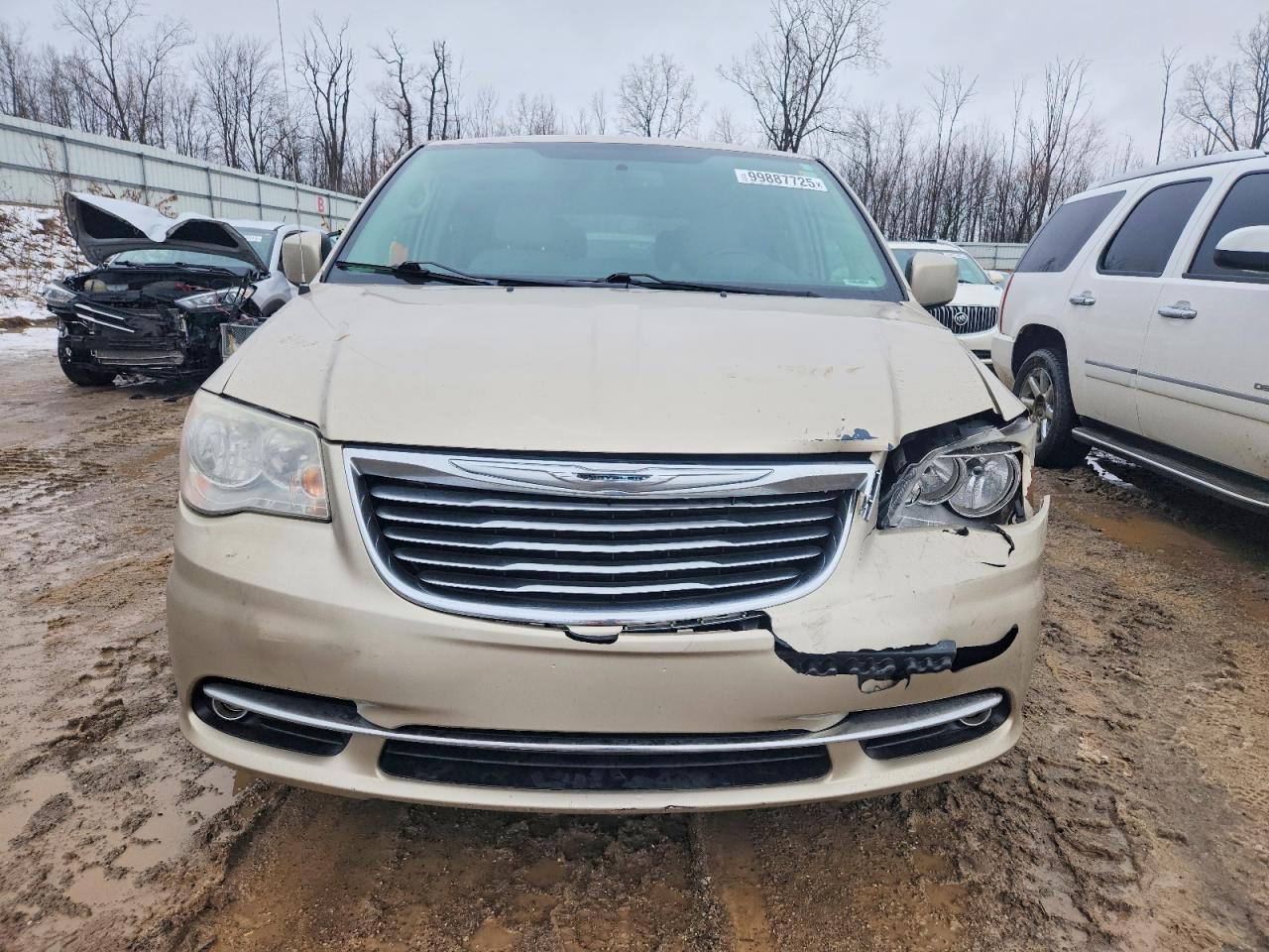 2013 CHRYSLER TOWN & COUNTRY TOURING photo 5