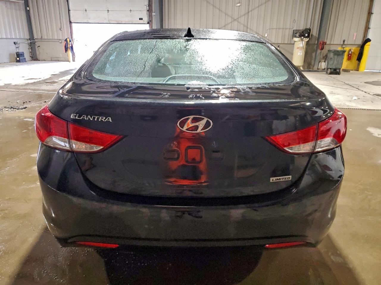 2013 HYUNDAI ELANTRA GLS photo 6