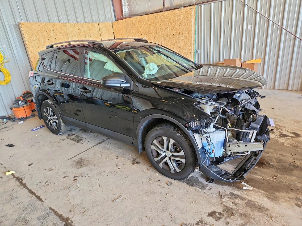 2017 TOYOTA RAV4 LE photo 4