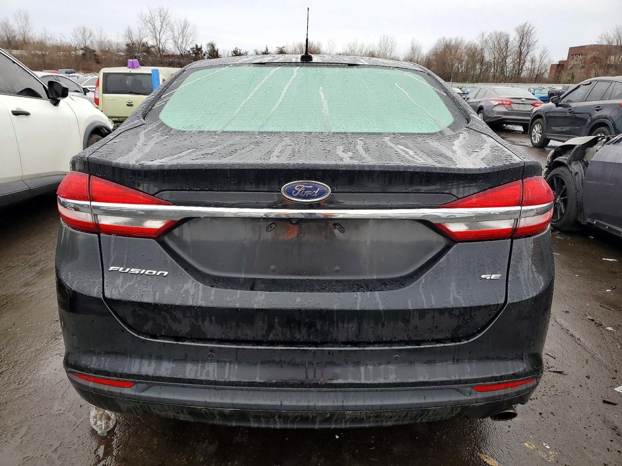 2017 FORD FUSION SE photo 6