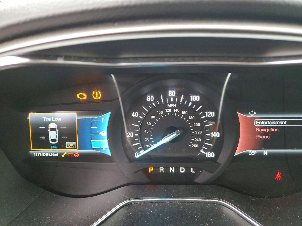 2017 FORD FUSION SE photo 9
