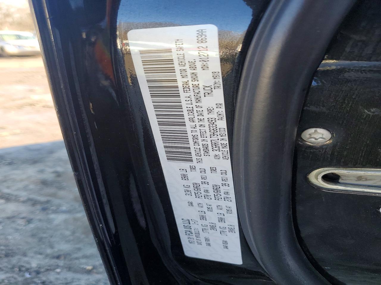 2017 RAM 1500 SLT photo 12