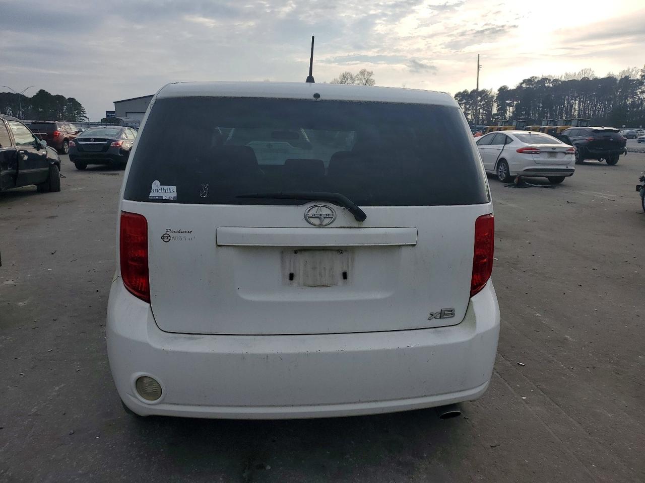 2010 TOYOTA SCION XB photo 6