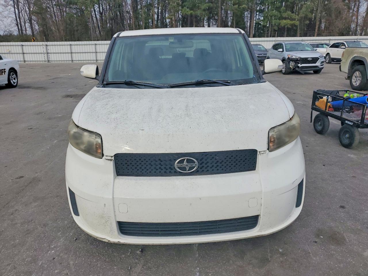 2010 TOYOTA SCION XB photo 5