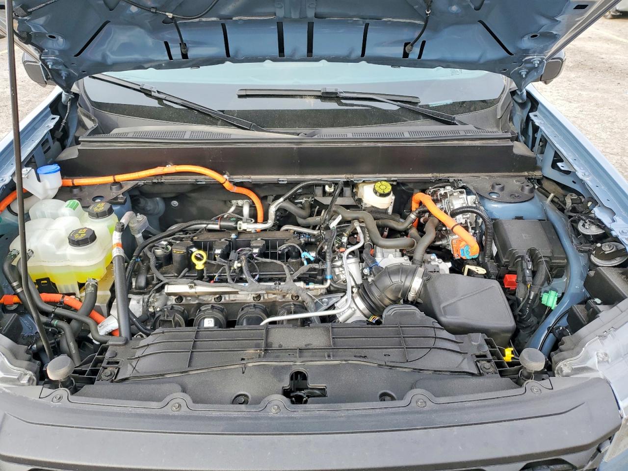 2025 FORD MAVERICK LARIAT photo 11