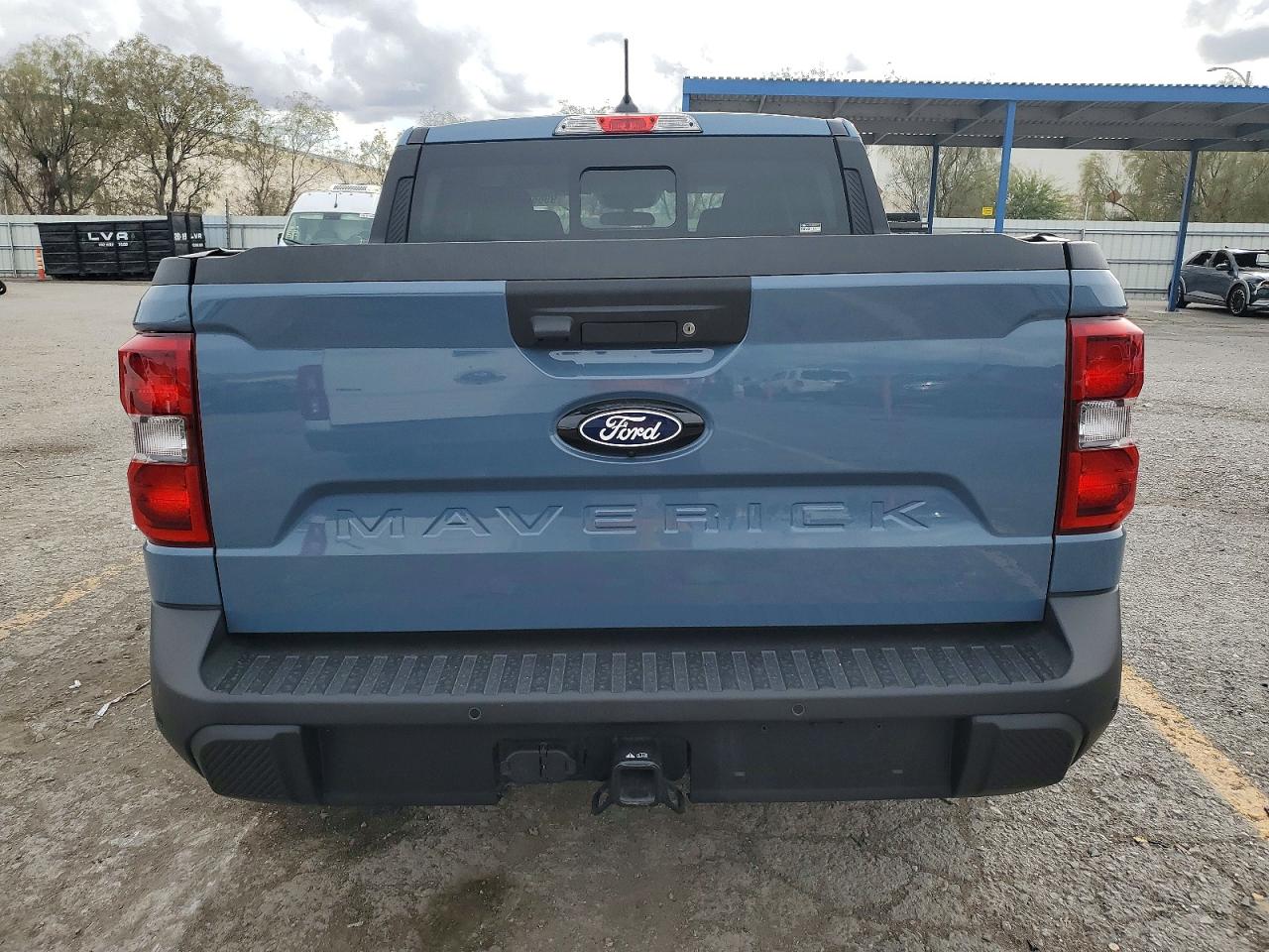 2025 FORD MAVERICK LARIAT photo 6
