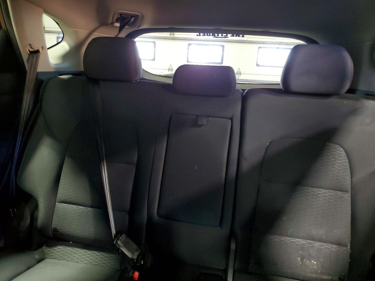 2019 HYUNDAI TUCSON SE photo 10