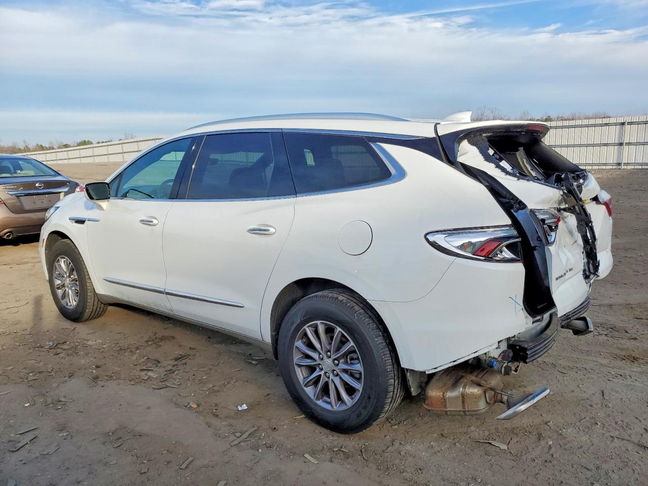 2022 BUICK ENCLAVE PREMIUM photo 2