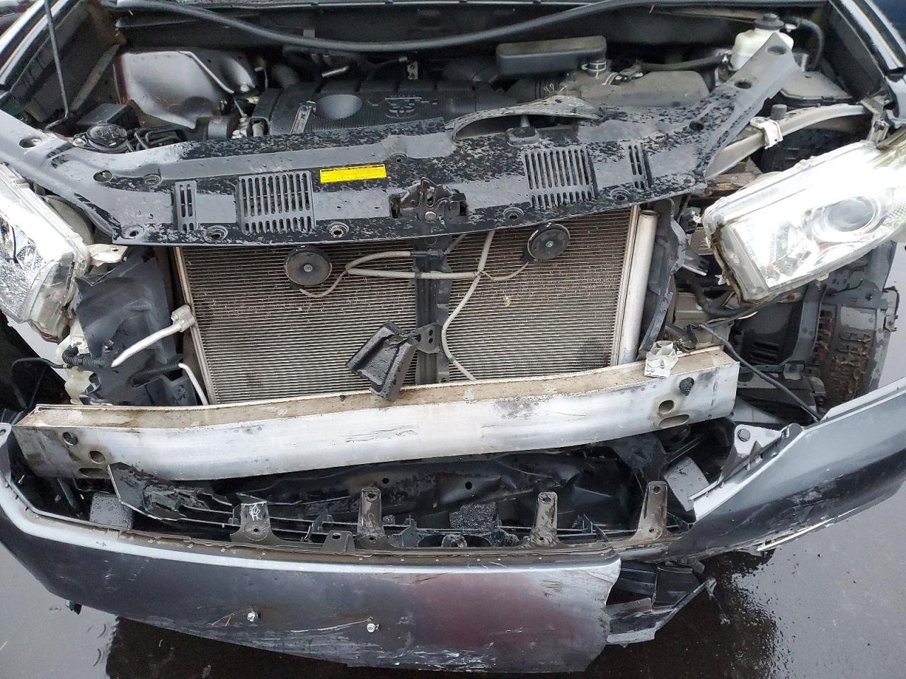 2012 TOYOTA HIGHLANDER BASE photo 23