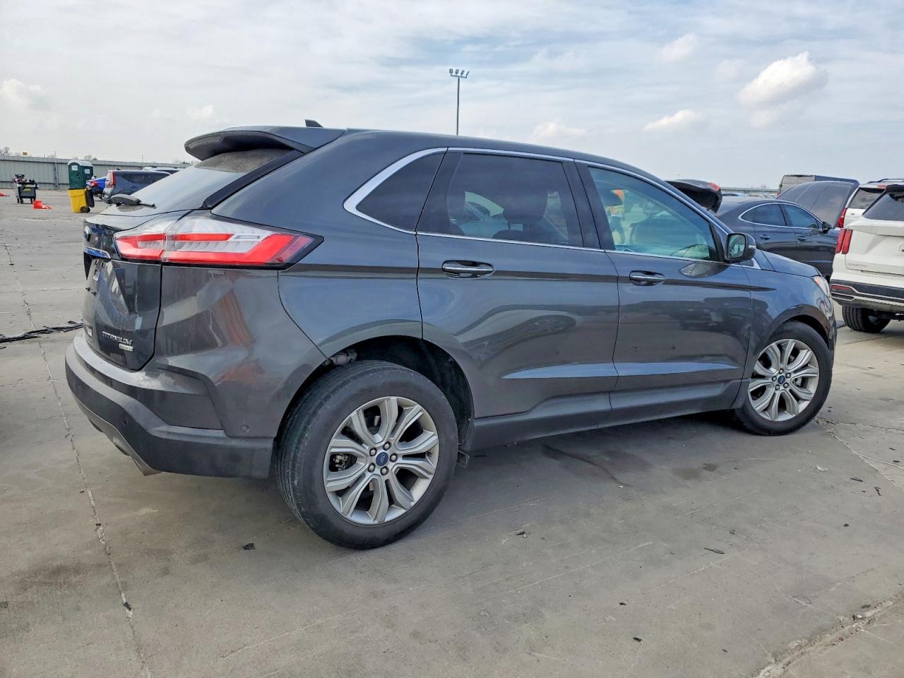 2020 FORD EDGE TITANIUM photo 3