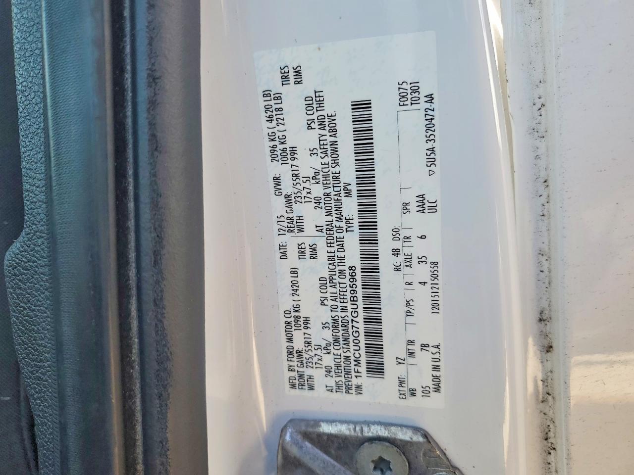 2016 FORD ESCAPE SE photo 13