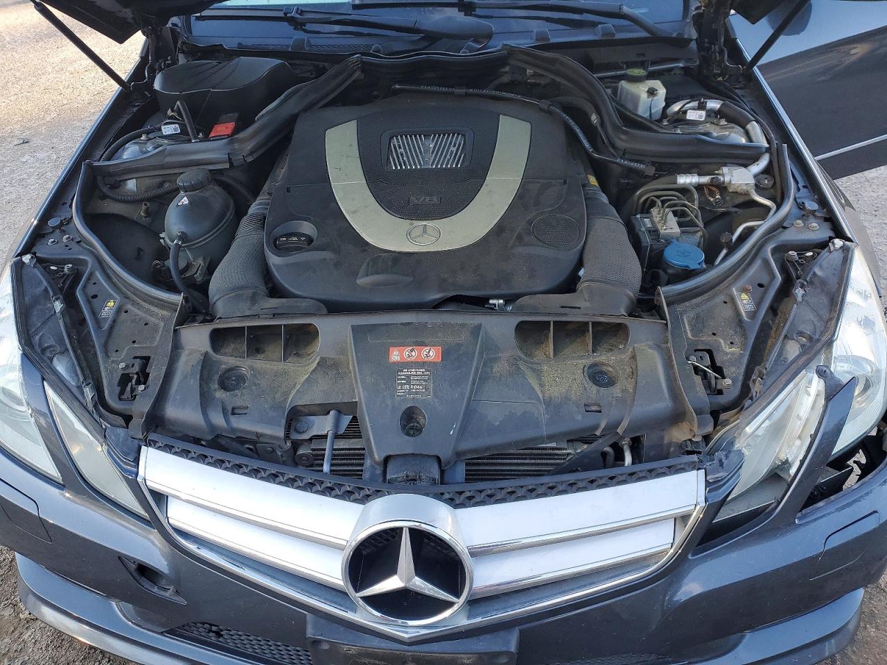 2011 MERCEDES-BENZ E 550 photo 11