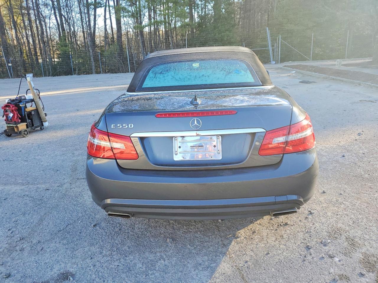 2011 MERCEDES-BENZ E 550 photo 6