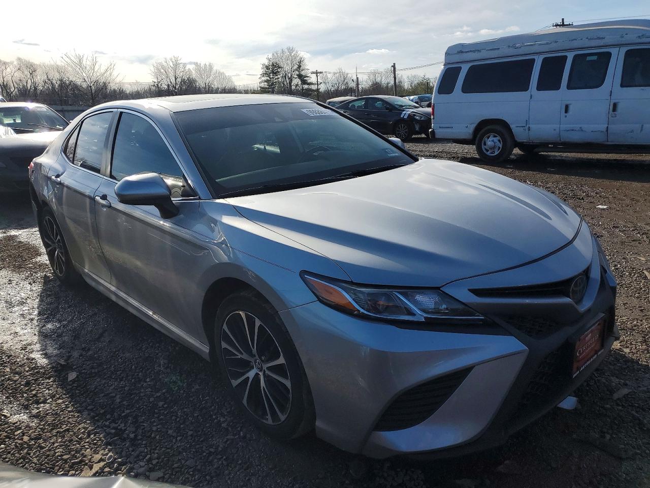 2019 TOYOTA CAMRY L photo 4