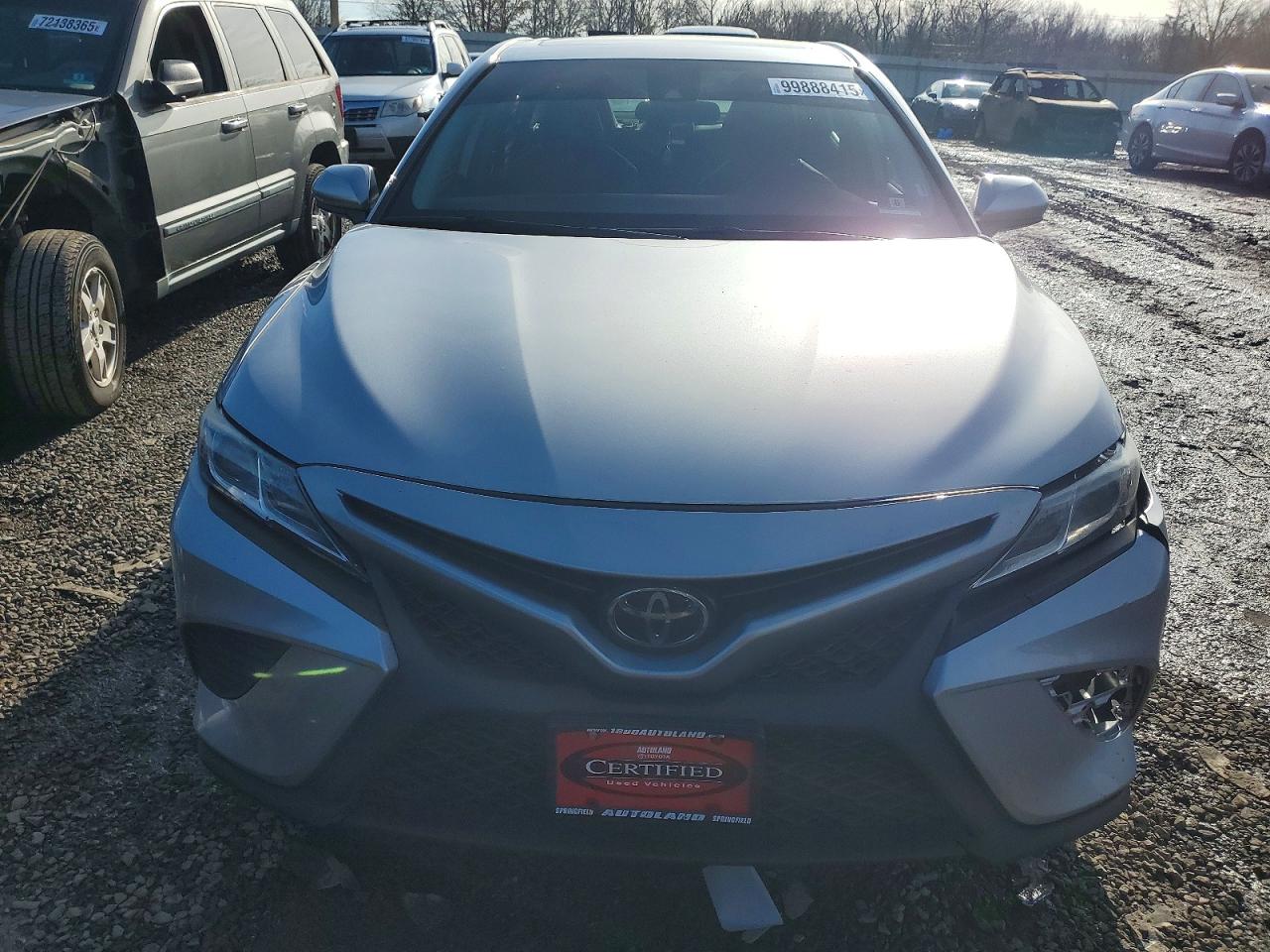 2019 TOYOTA CAMRY L photo 5