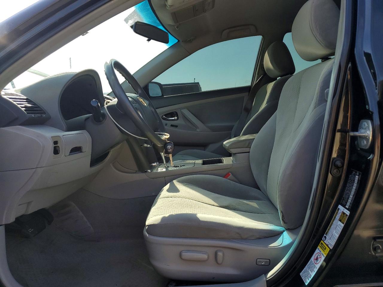 2009 TOYOTA CAMRY BASE photo 7