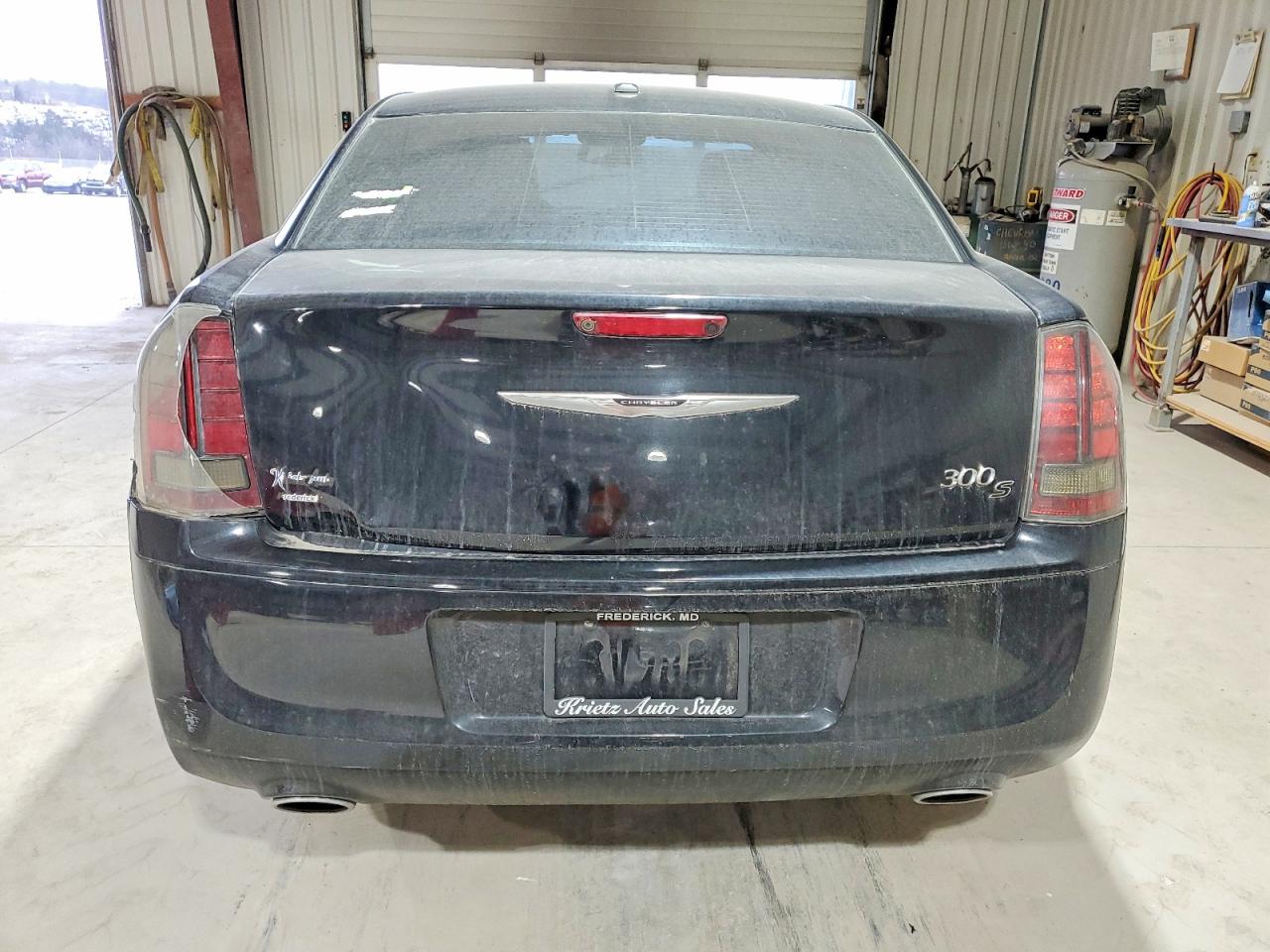 2014 CHRYSLER 300 S photo 11