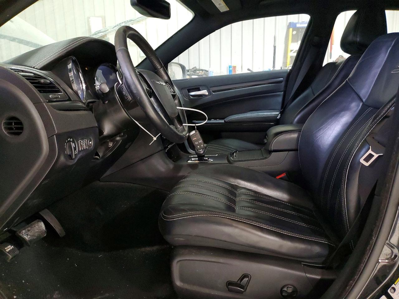 2014 CHRYSLER 300 S photo 13