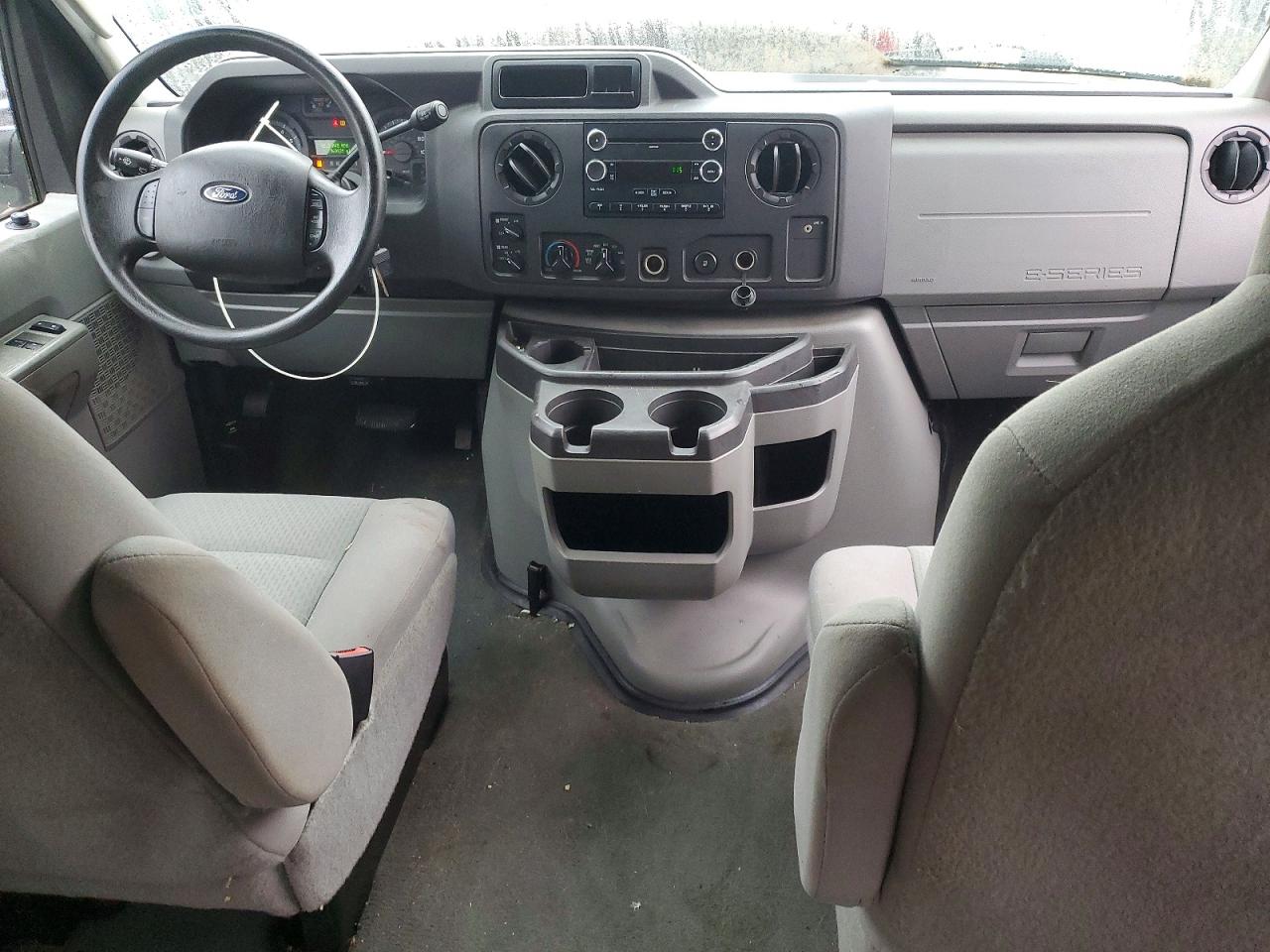 2010 FORD ECONOLINE E350 SUPER DUTY WAGON photo 8