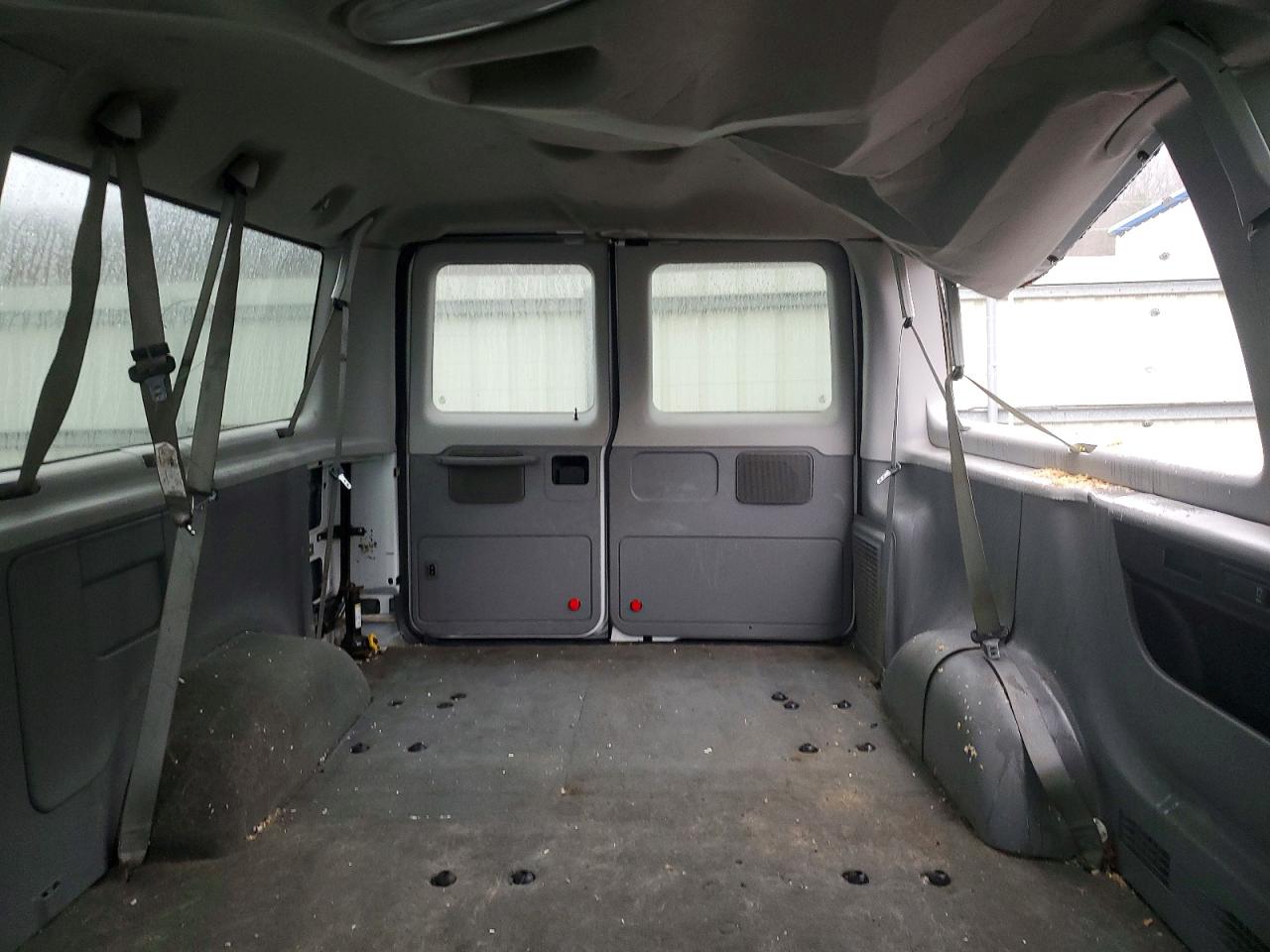 2010 FORD ECONOLINE E350 SUPER DUTY WAGON photo 10