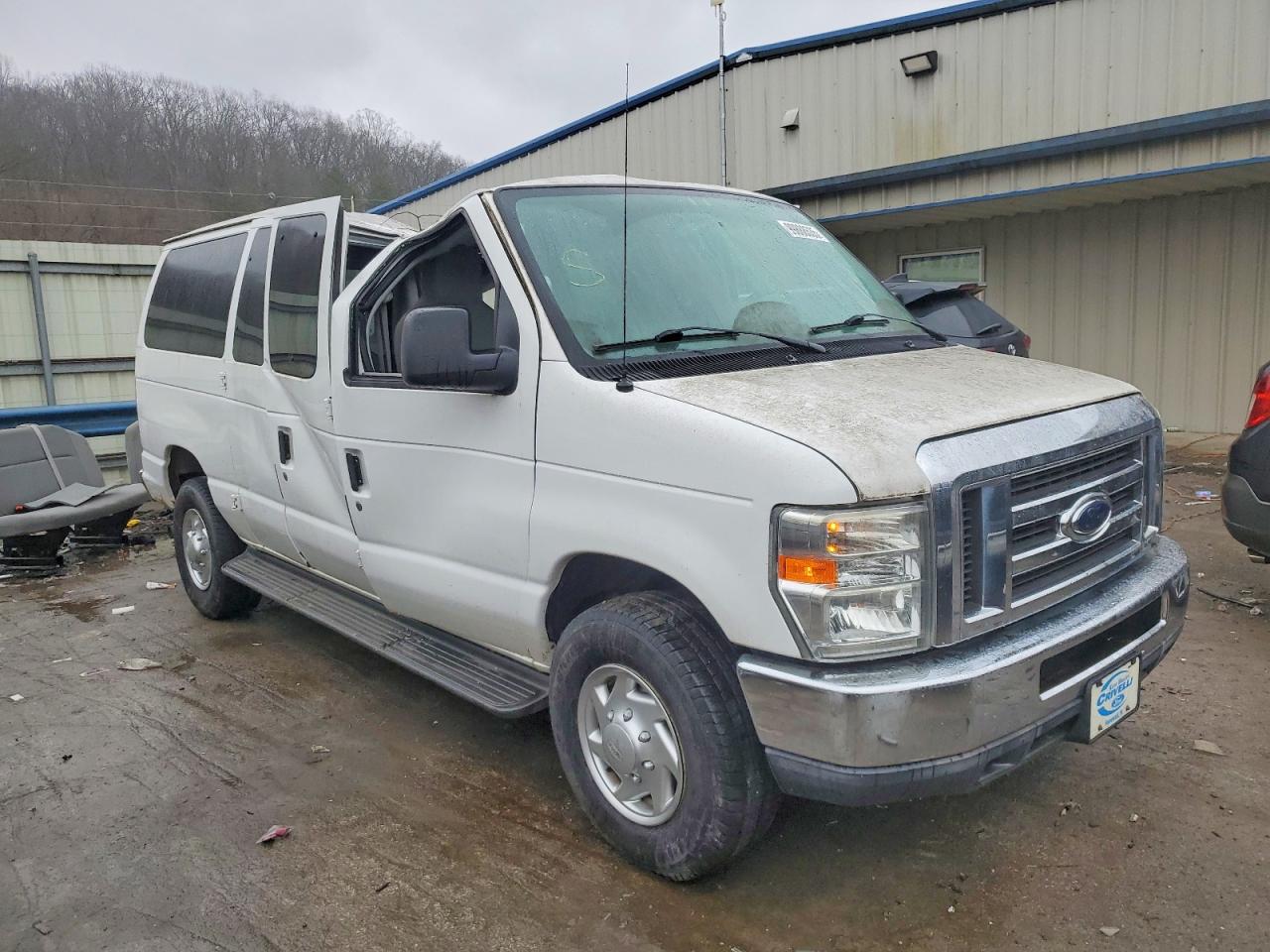 2010 FORD ECONOLINE E350 SUPER DUTY WAGON photo 4