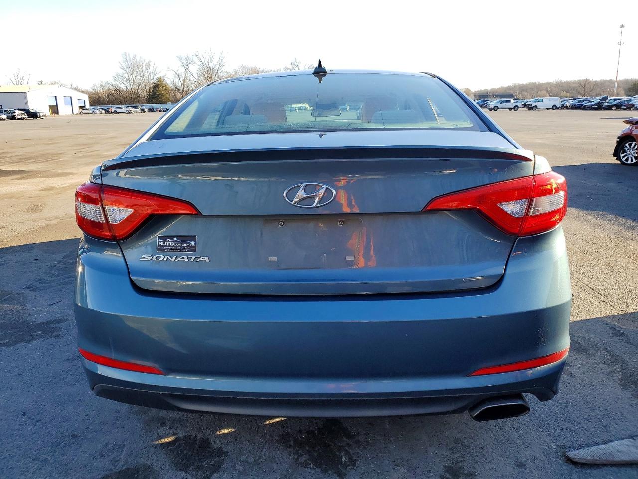 2015 HYUNDAI SONATA SE photo 6