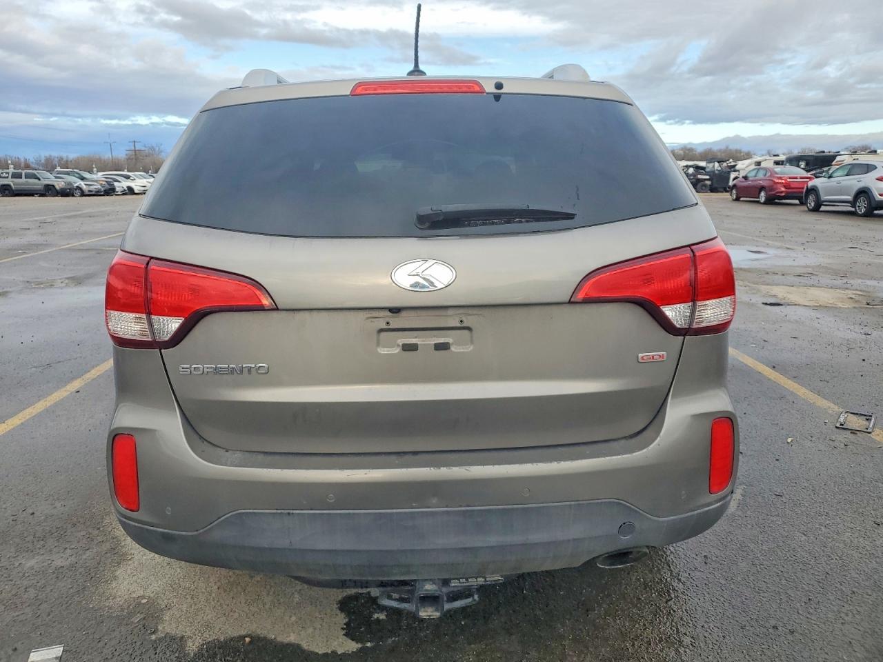 2015 KIA SORENTO LX photo 6