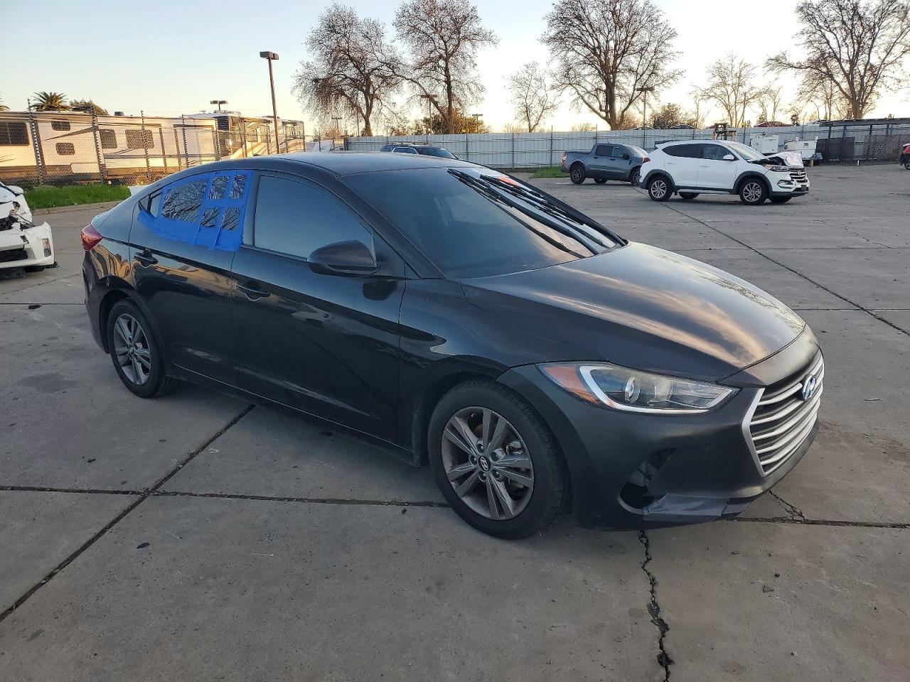 2018 HYUNDAI ELANTRA SEL photo 4