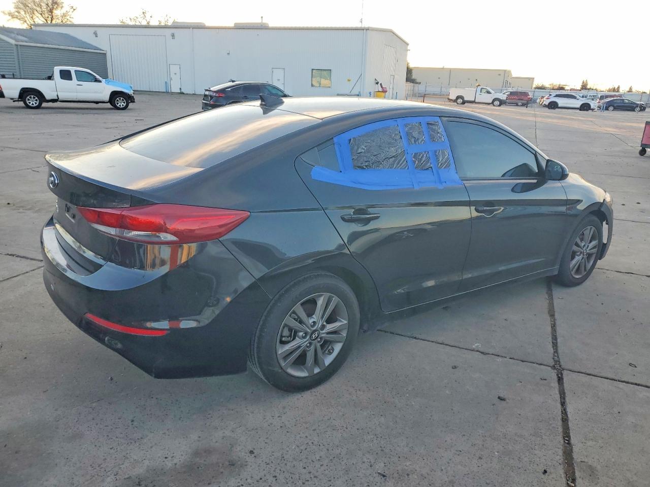 2018 HYUNDAI ELANTRA SEL photo 3