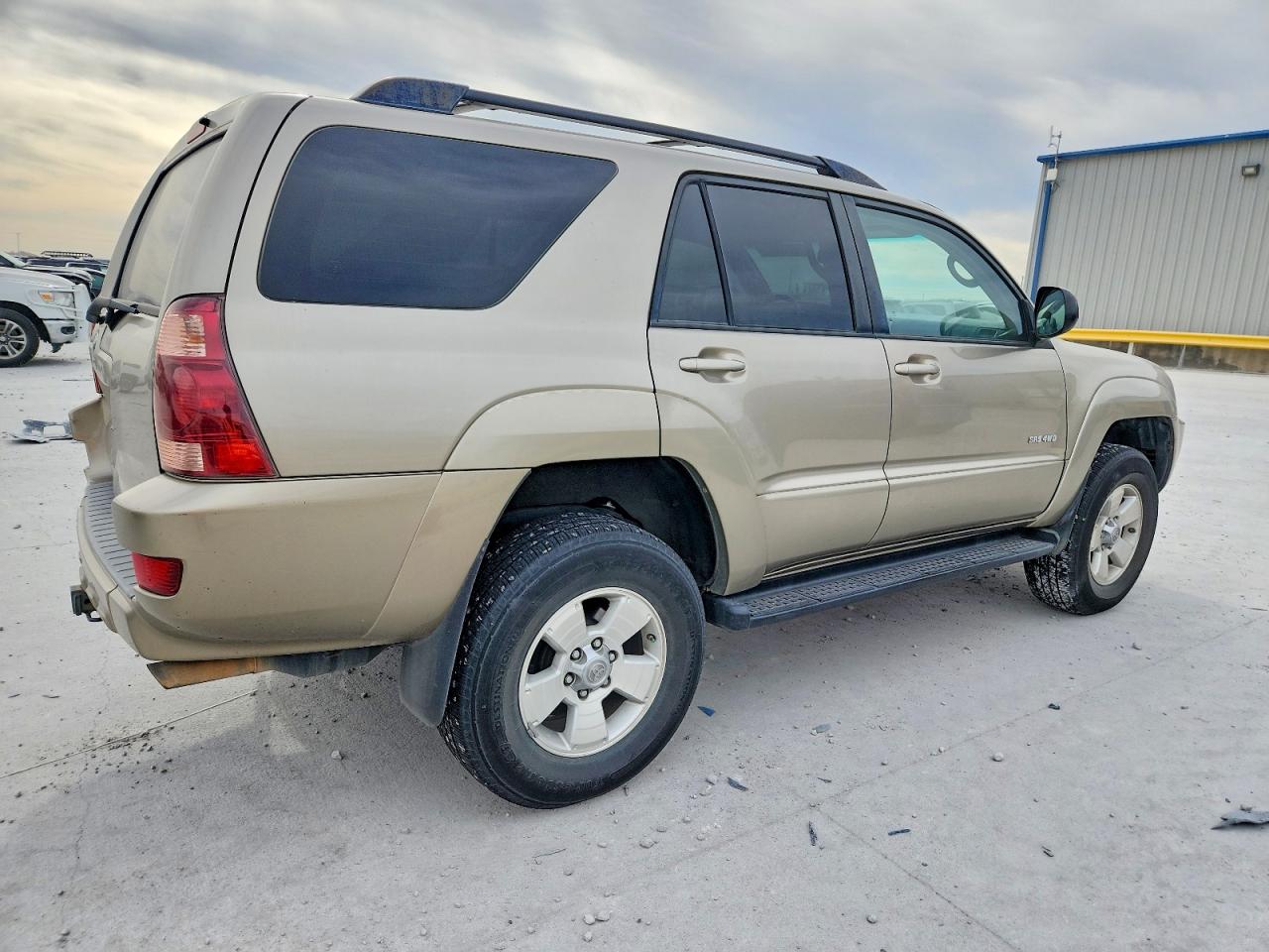 2005 TOYOTA 4RUNNER SR5 photo 3