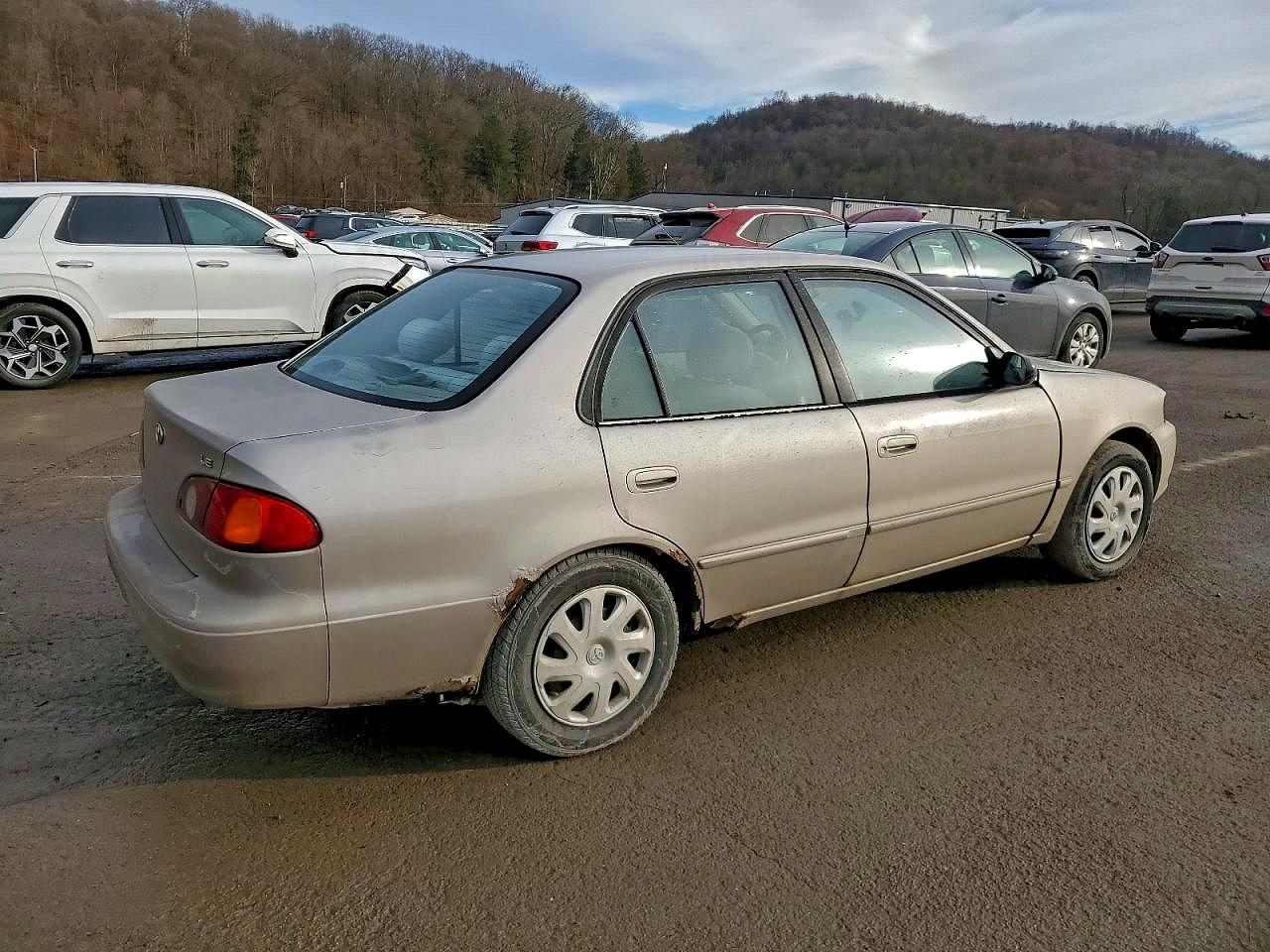 2001 TOYOTA COROLLA CE photo 7