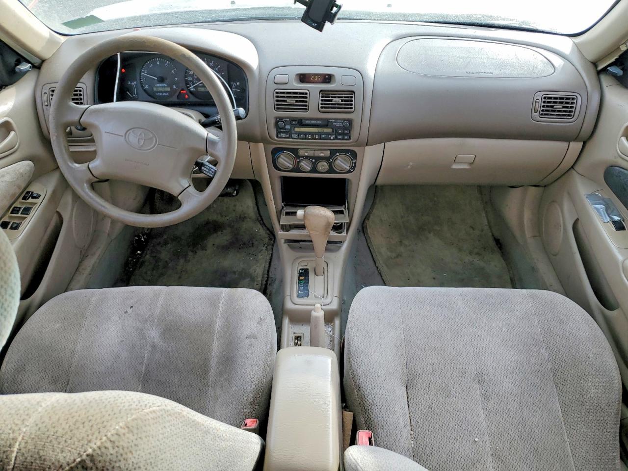 2001 TOYOTA COROLLA CE photo 22