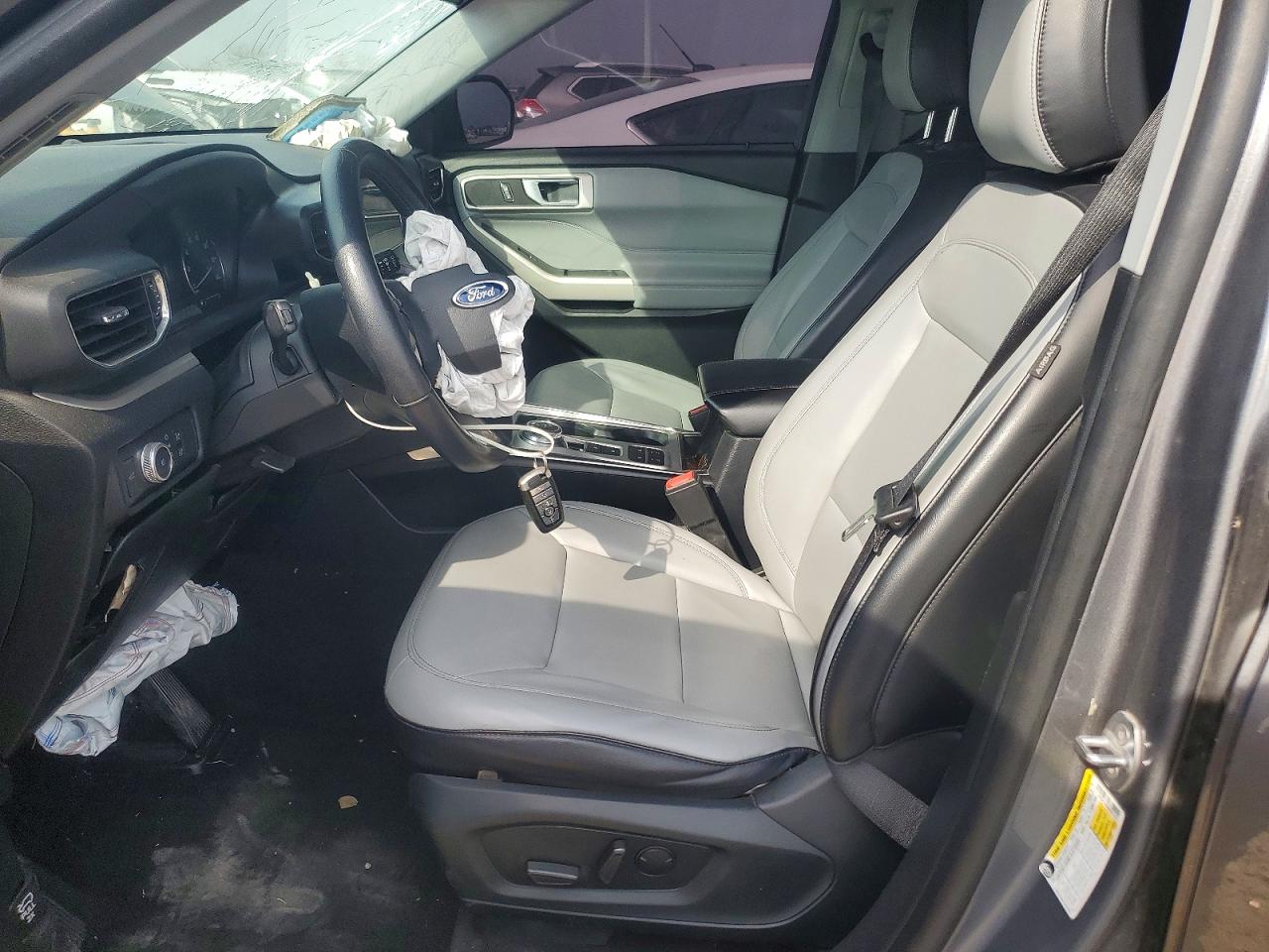 2021 FORD EXPLORER XLT photo 7