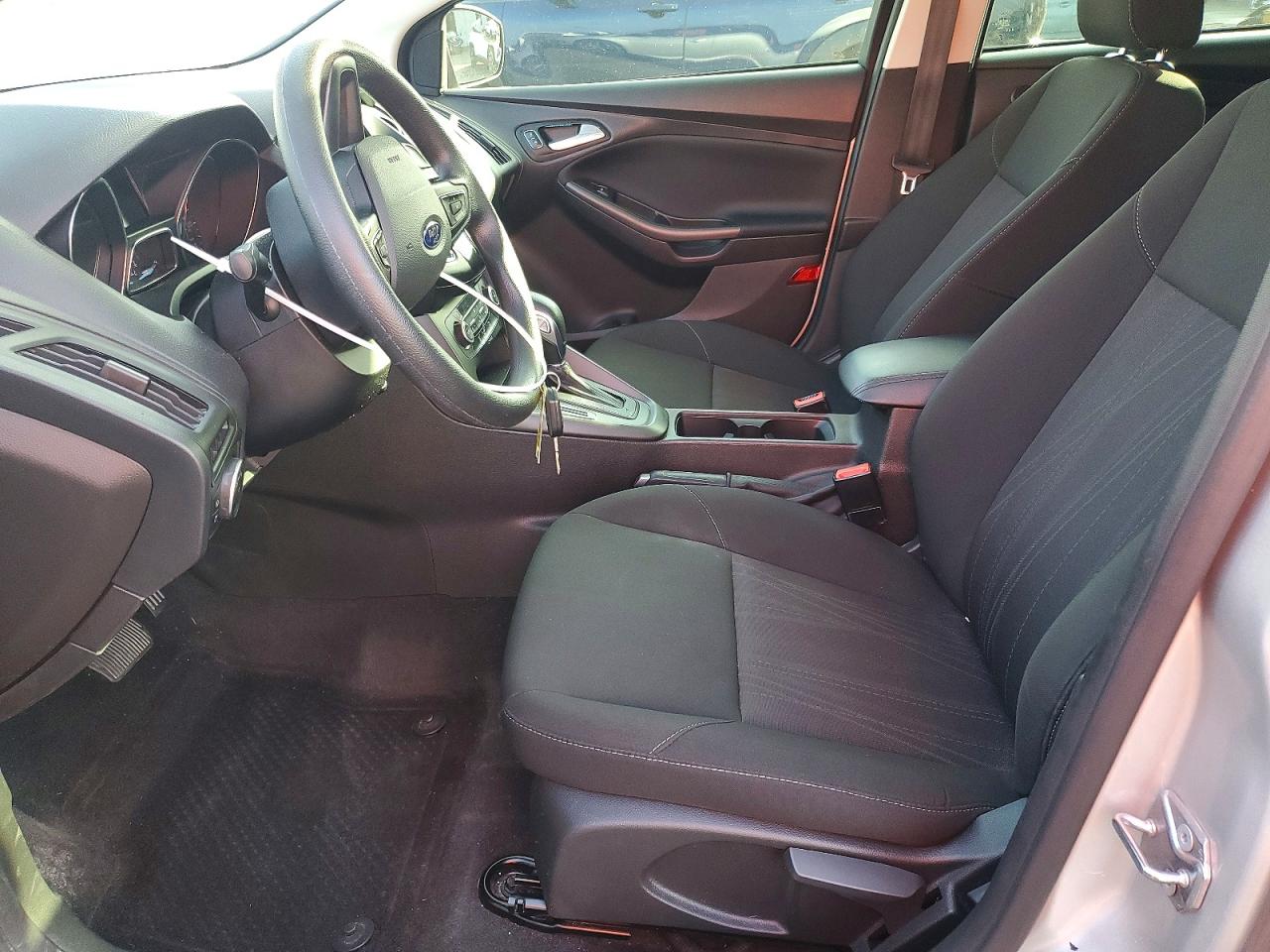 2017 FORD FOCUS SEL photo 7