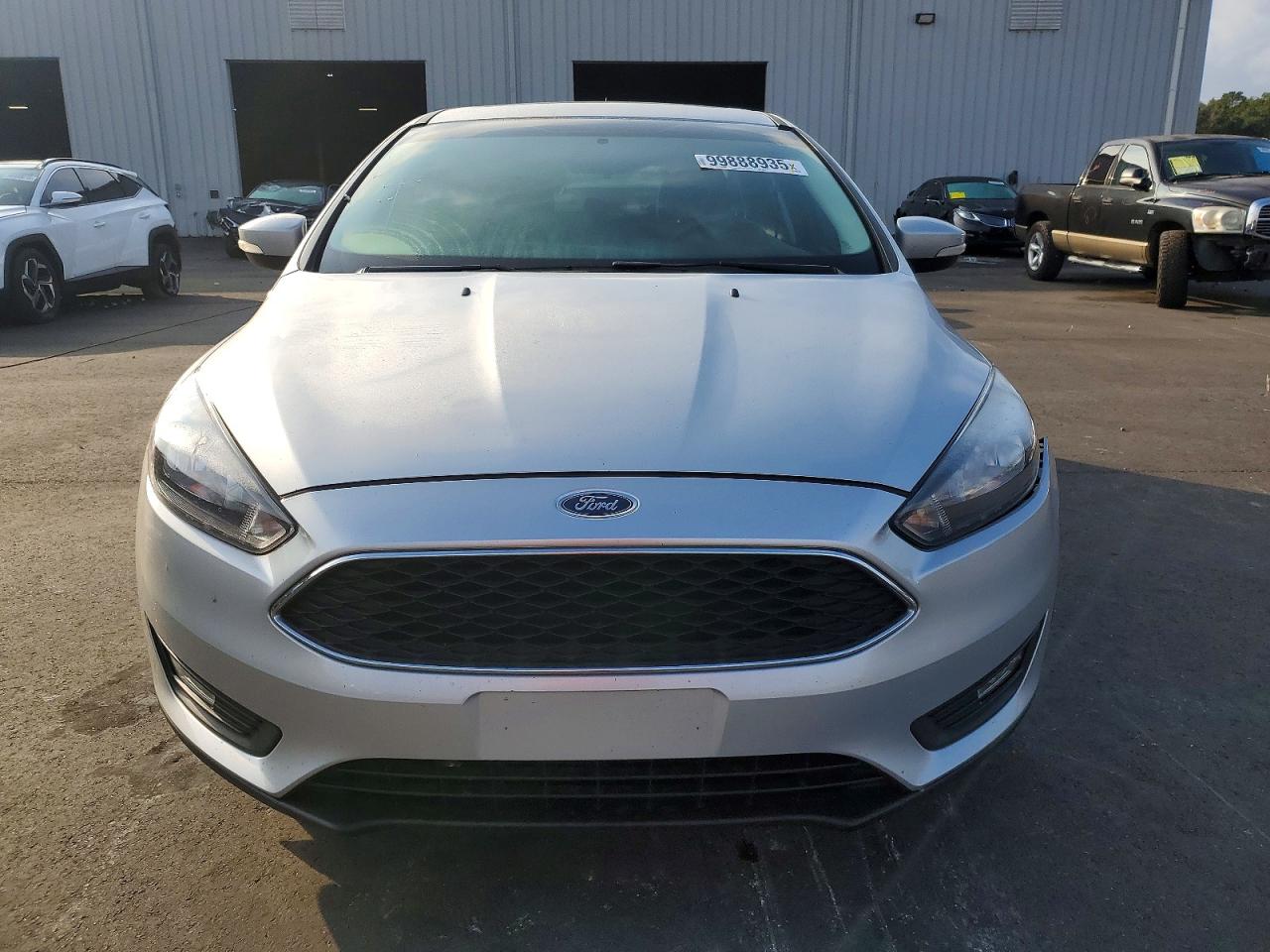 2017 FORD FOCUS SEL photo 5