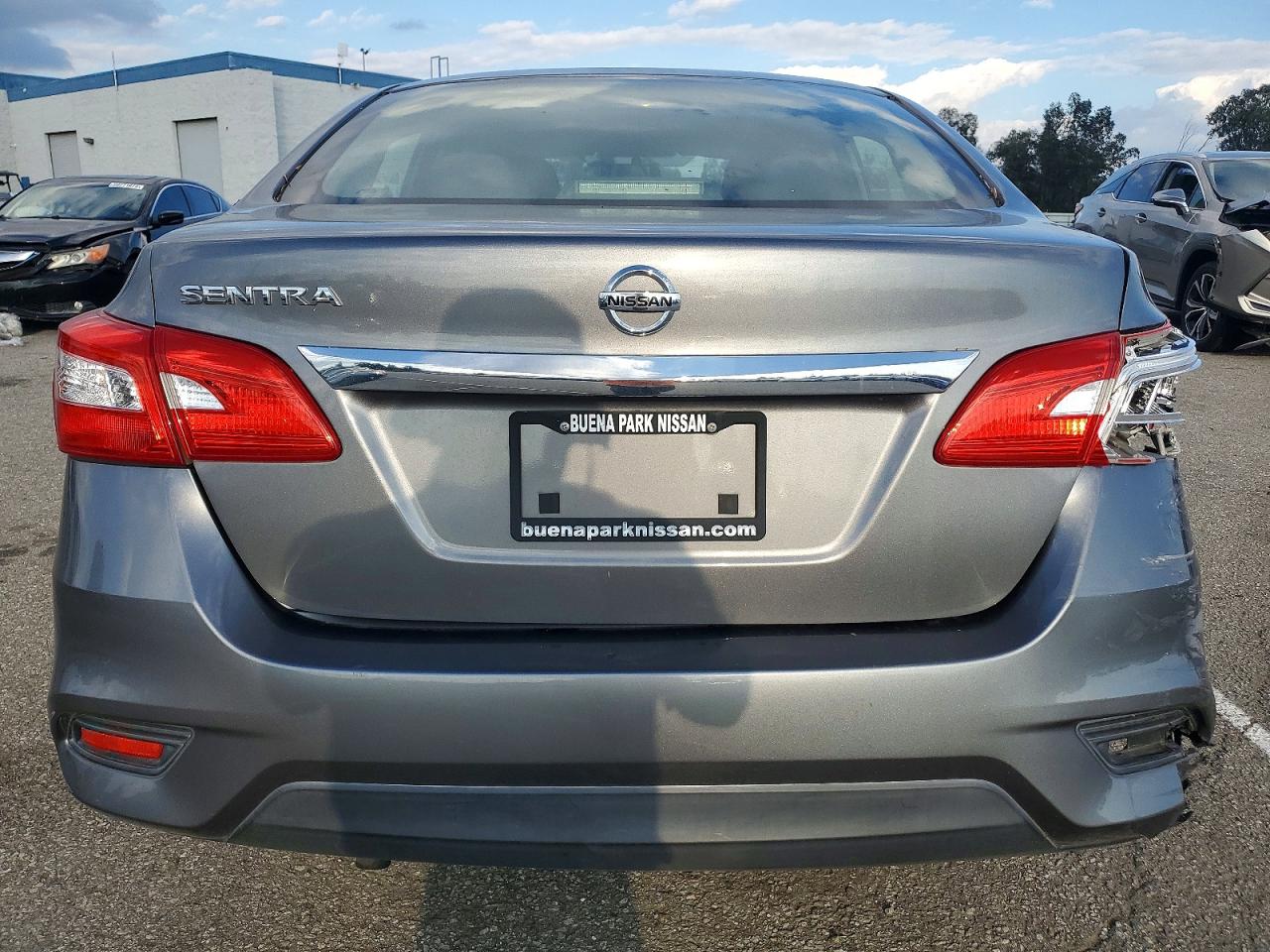 2017 NISSAN SENTRA S photo 6