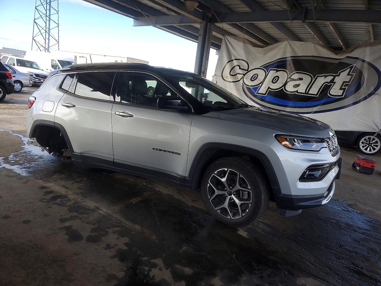 2025 JEEP COMPASS LIMITED photo 4