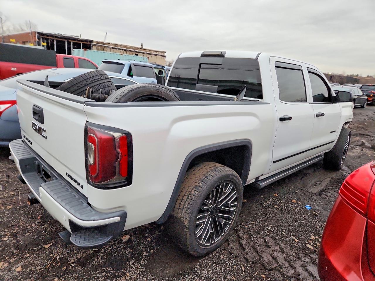 2017 GMC SIERRA K1500 DENALI photo 3