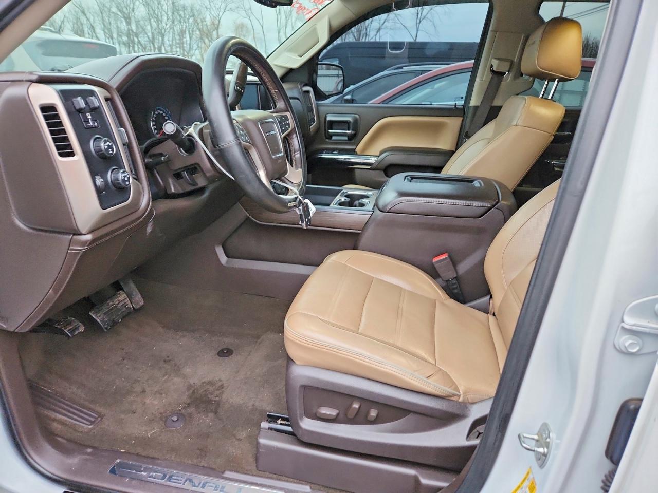 2017 GMC SIERRA K1500 DENALI photo 7