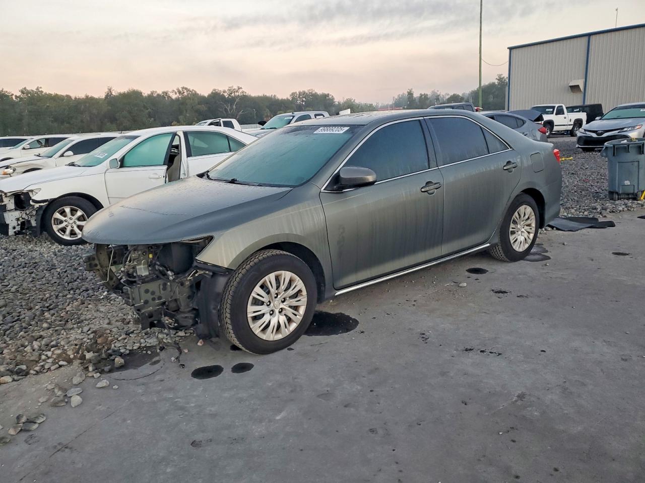 2014 TOYOTA CAMRY