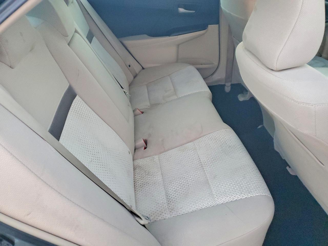 2014 TOYOTA CAMRY L photo 10