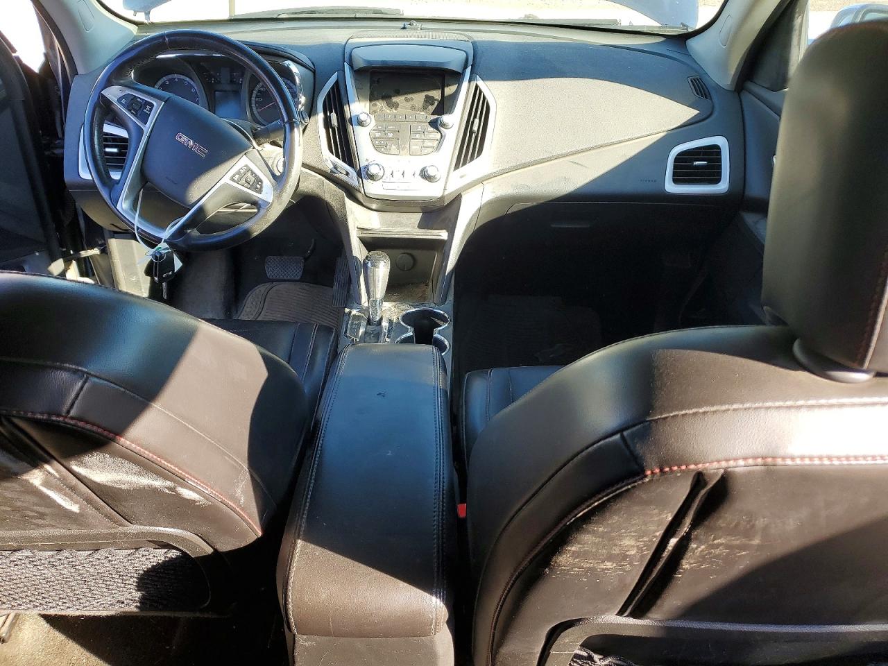 2017 GMC TERRAIN SLT photo 8