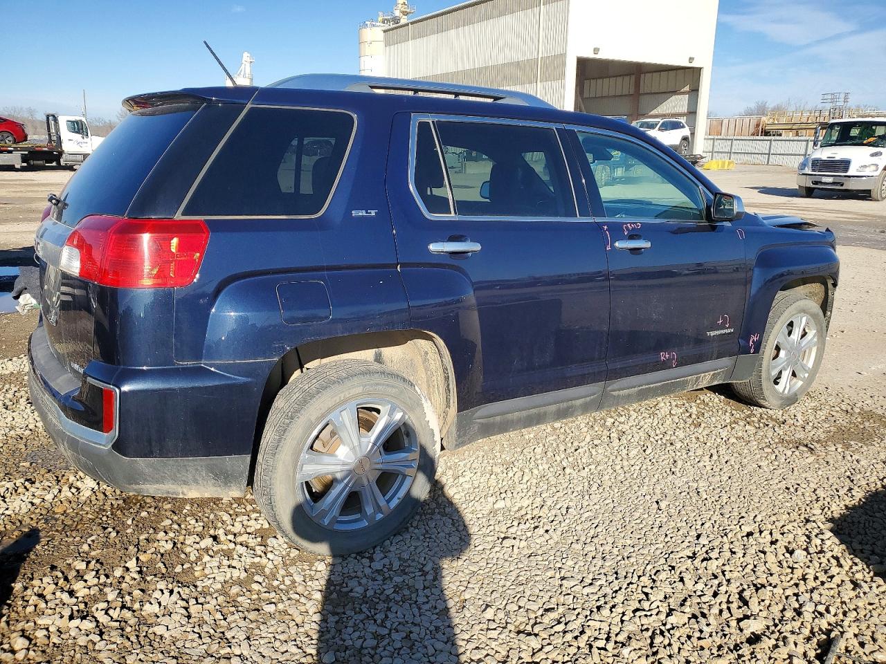 2017 GMC TERRAIN SLT photo 3