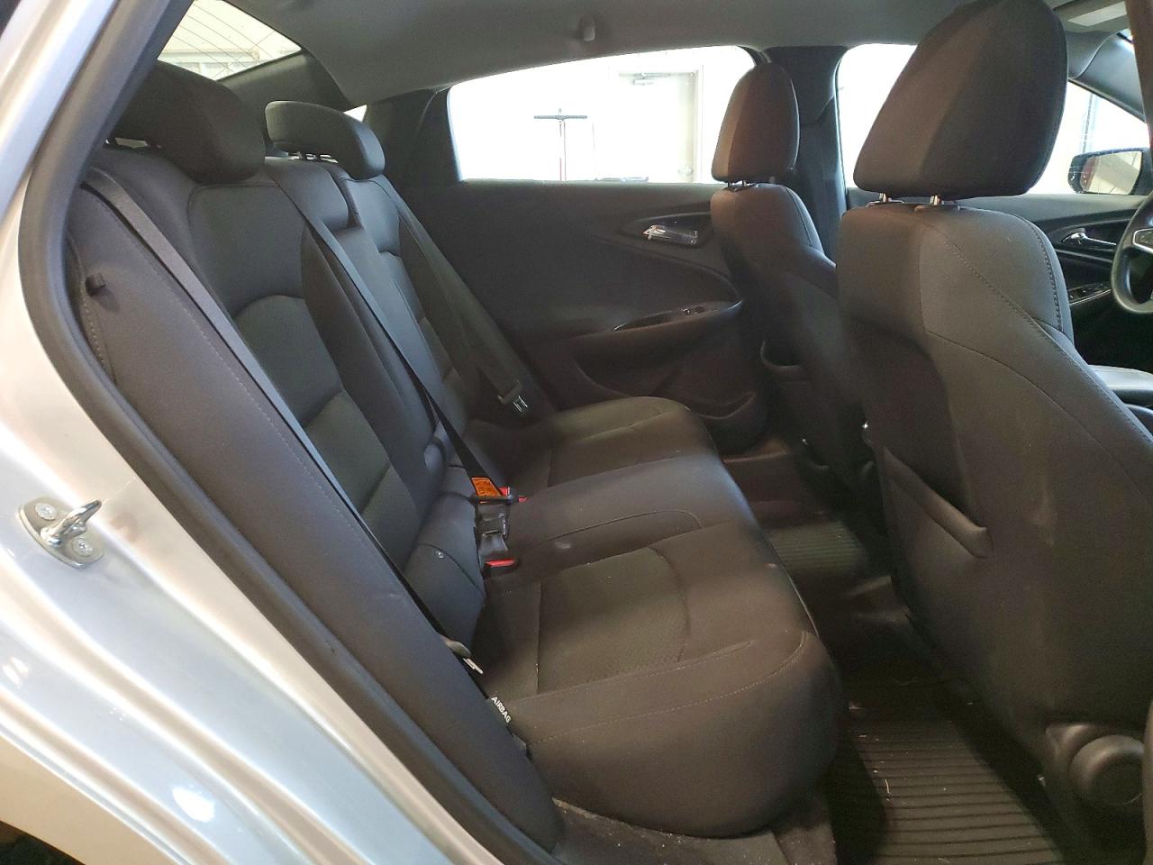 2017 CHEVROLET MALIBU LT photo 10