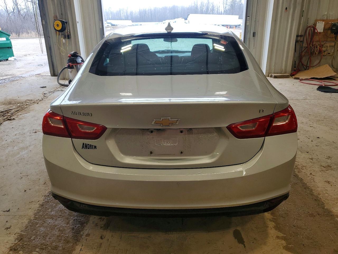 2017 CHEVROLET MALIBU LT photo 6
