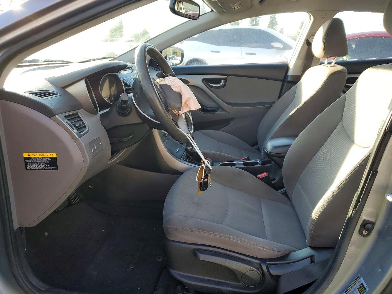 2016 HYUNDAI ELANTRA SE photo 7