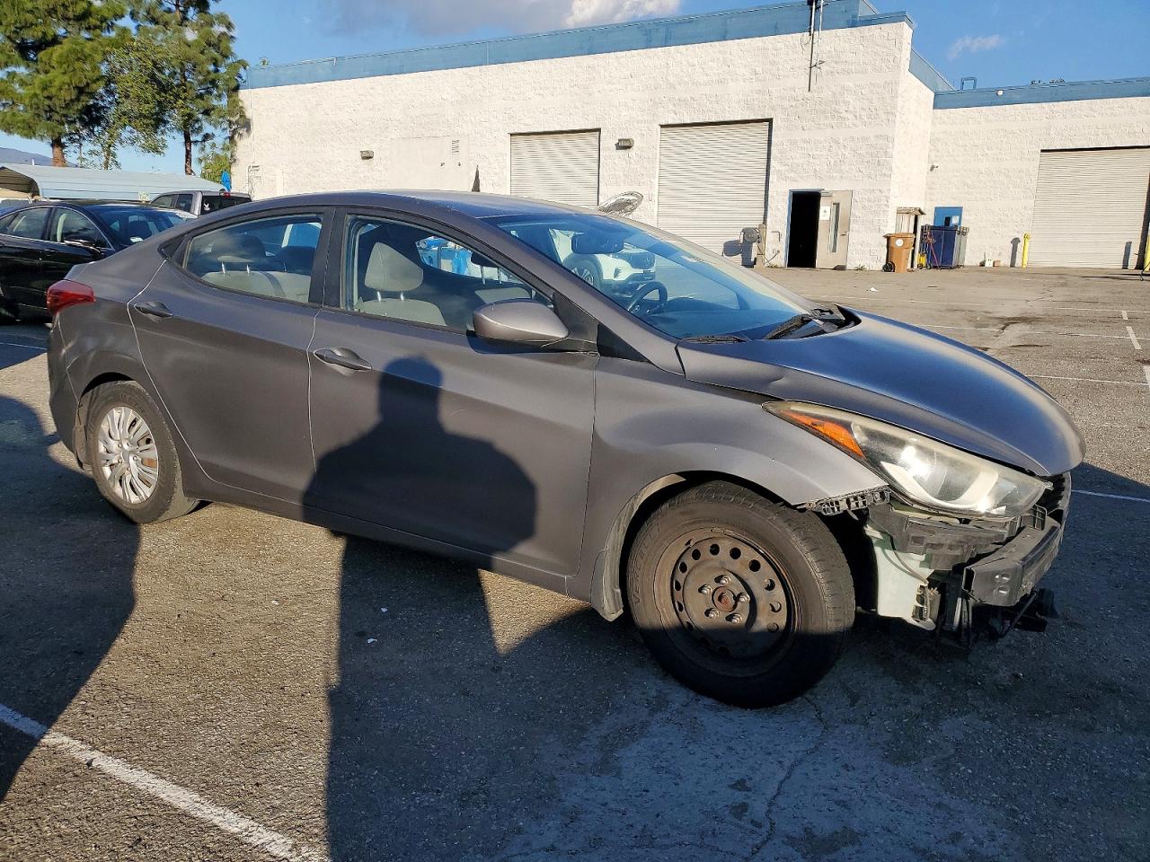 2016 HYUNDAI ELANTRA SE photo 4